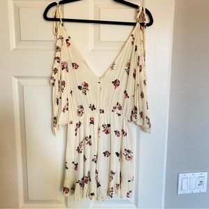 Women's Cream Floral Audrey Cold Shoulder Romper Size Large